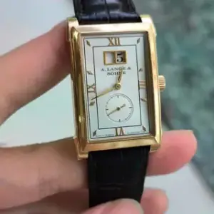 A. Lange & Söhne A. Lange & Söhne Cabaret 107.021 Yellow gold Champagne
