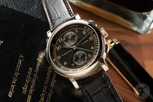A. Lange & Söhne 1815 Rattrapante Honeygold