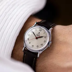 A. Lange & Söhne A. Lange & Söhne Lange 1Vintage GUB Glashütte Cal. 28.1 Singed “Lange VEB Glashütte” Q1 from 1950's