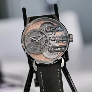 Armin Strom Gravity Equal Force Ultimate Sapphire Salmon