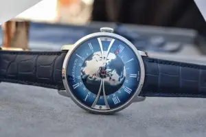 Arnold & Son Globetrotter