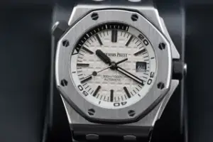 Audemars Piguet Audemars Piguet Royal Oak Offshore Diver 15710ST.OO.A002CA.02 42mm Stainless steel White