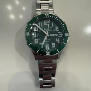 Ball Watch Ball Roadmaster DM3050B-S6-GR 43mm Stainless steel Green