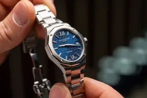 Baume & Mercier Riviera 33mm