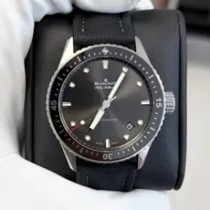 Blancpain Blancpain Fifty Fathoms 5000 1110 B52A 43mm Stainless steel Dark gray