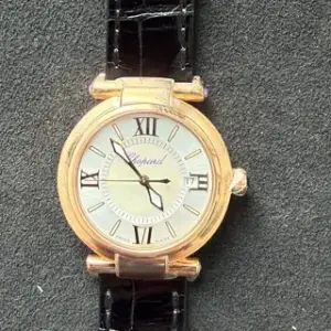 Chopard Chopard Imperiale 384319-5001 29mm Rose gold White