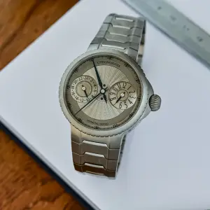 Chronoswiss Pulse GMT Enamel Sky Gold