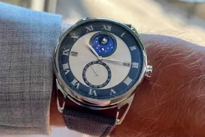 De Bethune DB25