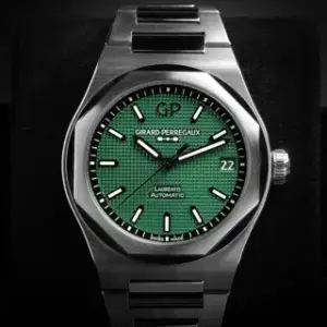 Girard-Perregaux Girard-Perregaux Laureato 81010-11-3153-1CM 42mm Stainless steel Green