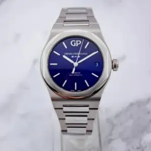 Girard-Perregaux Girard-Perregaux Laureato 81010-11-432-11A 42mm Stainless steel Blue