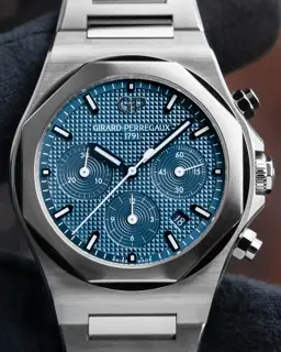 Girard-Perregaux Girard-Perregaux Laureato 81020-11-431-11A 42mm Stainless steel Blue
