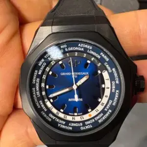 Girard-Perregaux Girard-Perregaux Laureato 81065-21-491-FH6A 44mm Titanium Blue