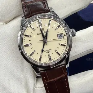 Grand Seiko Grand Seiko Elegance CollectionNEW 2026 SBGM221 Elegance Mechanical GMT 39.5mm - Ivory on Leather Strap Full Set aka Shohei Ohtani | Never Worn