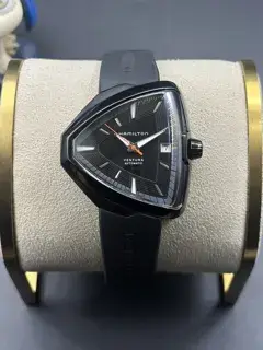 Hamilton Hamilton Ventura H24585331 42.5mm Stainless steel Black