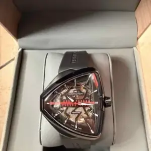 Hamilton Hamilton Ventura H24535331 42mm Stainless steel Black