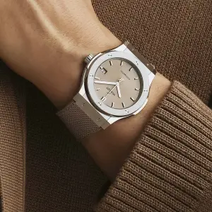Hublot Classic Fusion Essential Taupe