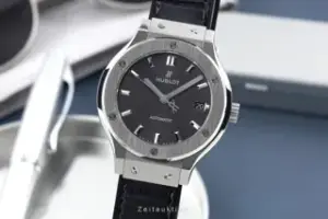 Hublot Hublot Classic Fusion 565.NX.7071.LR 38mm Titanium Gray