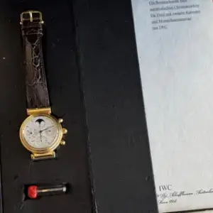 IWC IWC Da Vinci Perpetual Calendar IW3750 39mm Yellow gold White