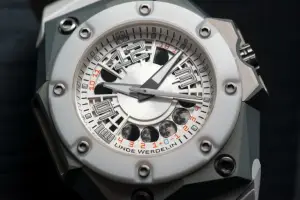 Linde Werdelin Oktopus MoonLite White