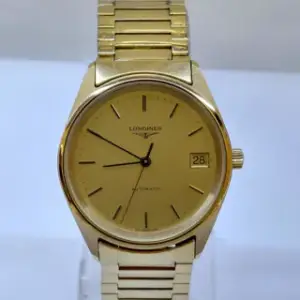 Longines Longines Elegant 4184 33mm Yellow gold Golden