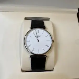 Longines Longines La Grande Classique L4.866.4.11.2 38mm Stainless steel White