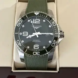Longines Longines HydroConquest L3.781.4.06.9 41mm Stainless steel Green