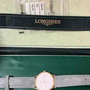 Longines Longines Presence L4.790.2.12.2 Stainless steel White