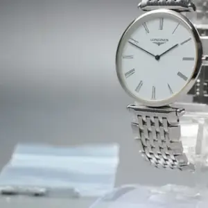 Longines Longines La Grande Classique L4.709.4 33mm Stainless steel White
