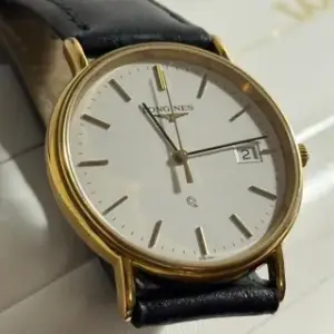 Longines Longines Presence L4.720.2.12.2 33mm Stainless steel White