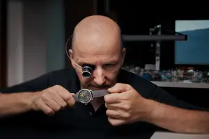 Louis Vuitton LVKV-02 GMR 6
