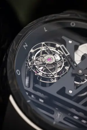 Louis Vuitton Tambour Curve Flying Tourbillon Poinçon de Genève