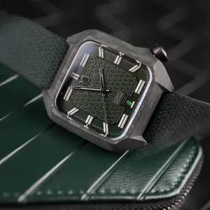 March LA.B AM2 Nyctalope Carbon