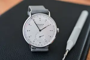 Nomos Metro neomatik 41 Update