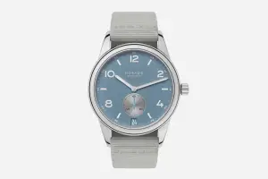 Nomos Club Date 38