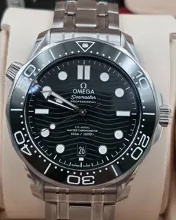 Omega Omega Seamaster Diver 300M 210.30.42.20.10.001 42mm Stainless steel Green