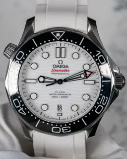Omega Omega Seamaster Diver 300M 210.32.42.20.04.001 42mm Stainless steel White