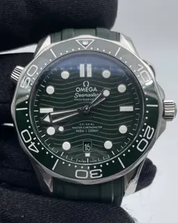 Omega Omega Seamaster Diver 300M 210.32.42.20.10.001 42mm Stainless steel Green