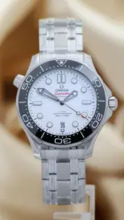 Omega Omega Seamaster 21030422004001 42mm White