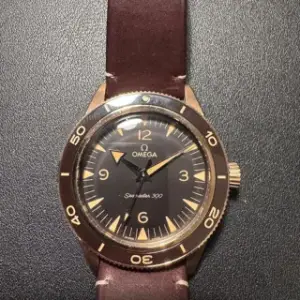 Omega Omega Seamaster 300 234.92.41.21.10.001 41mm Yellow gold Brown