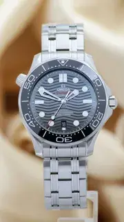 Omega Omega Seamaster Diver 300M 21030422001001 42mm Stainless steel Black