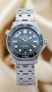 Omega Omega Seamaster Diver 300M 21030422010001 42mm Stainless steel Green