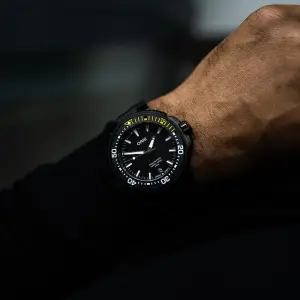 Oris AquisPro Date Caliber 400