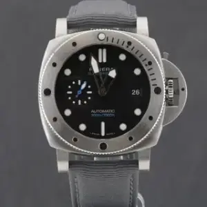 Panerai Panerai Luminor Submersible PAM 01229 44mm Stainless steel Black