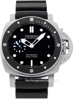 Panerai Panerai Submersible PAM00683 42mm Stainless steel Black
