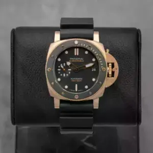 Panerai Panerai Luminor Submersible PAM 00974 42mm Rose gold Black