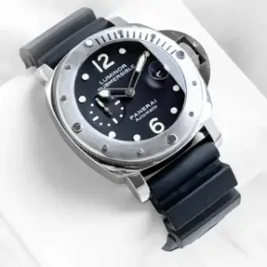 Panerai Panerai Submersible PAM00024 16mm Stainless steel Black