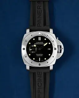 Panerai Panerai Luminor Submersible PAM 00305 47mm Titanium Black