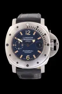 Panerai Panerai Submersible PAM00087 44mm Stainless steel Blue