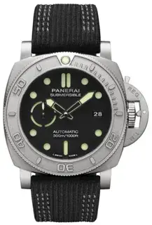 Panerai Panerai Submersible PAM00984 47mm Titanium Black