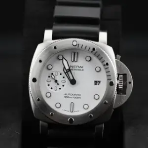 Panerai Panerai Submersible PAM 01223 42mm Stainless steel White